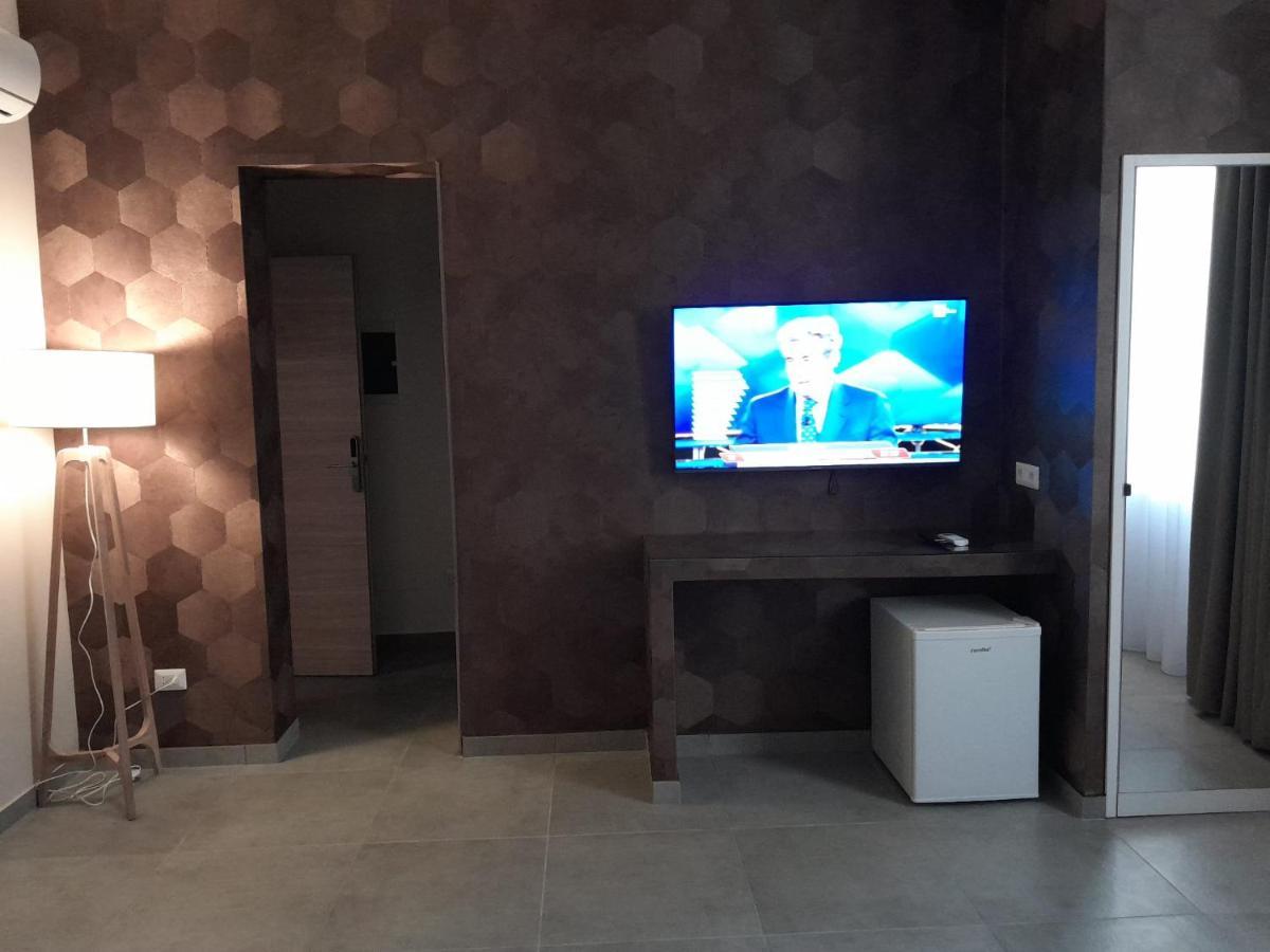 Baaria House Hotel Barcellona-Pozzo di Gotto Ngoại thất bức ảnh