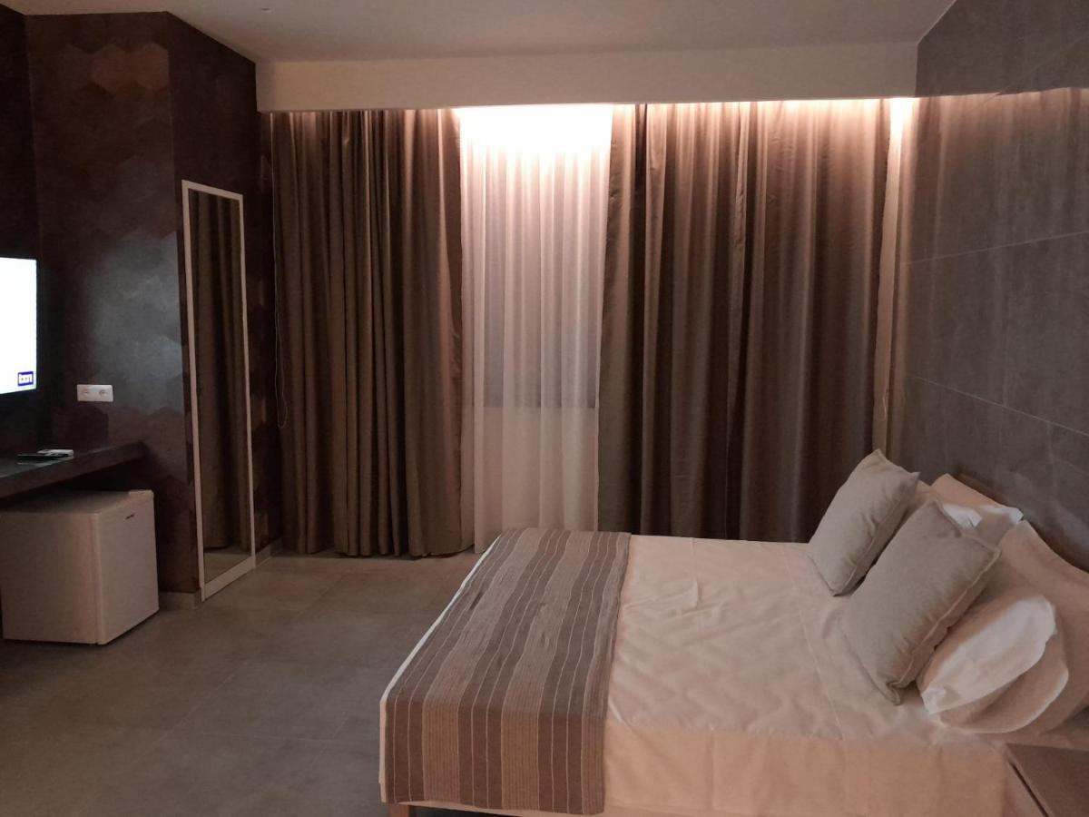 Baaria House Hotel Barcellona-Pozzo di Gotto Ngoại thất bức ảnh