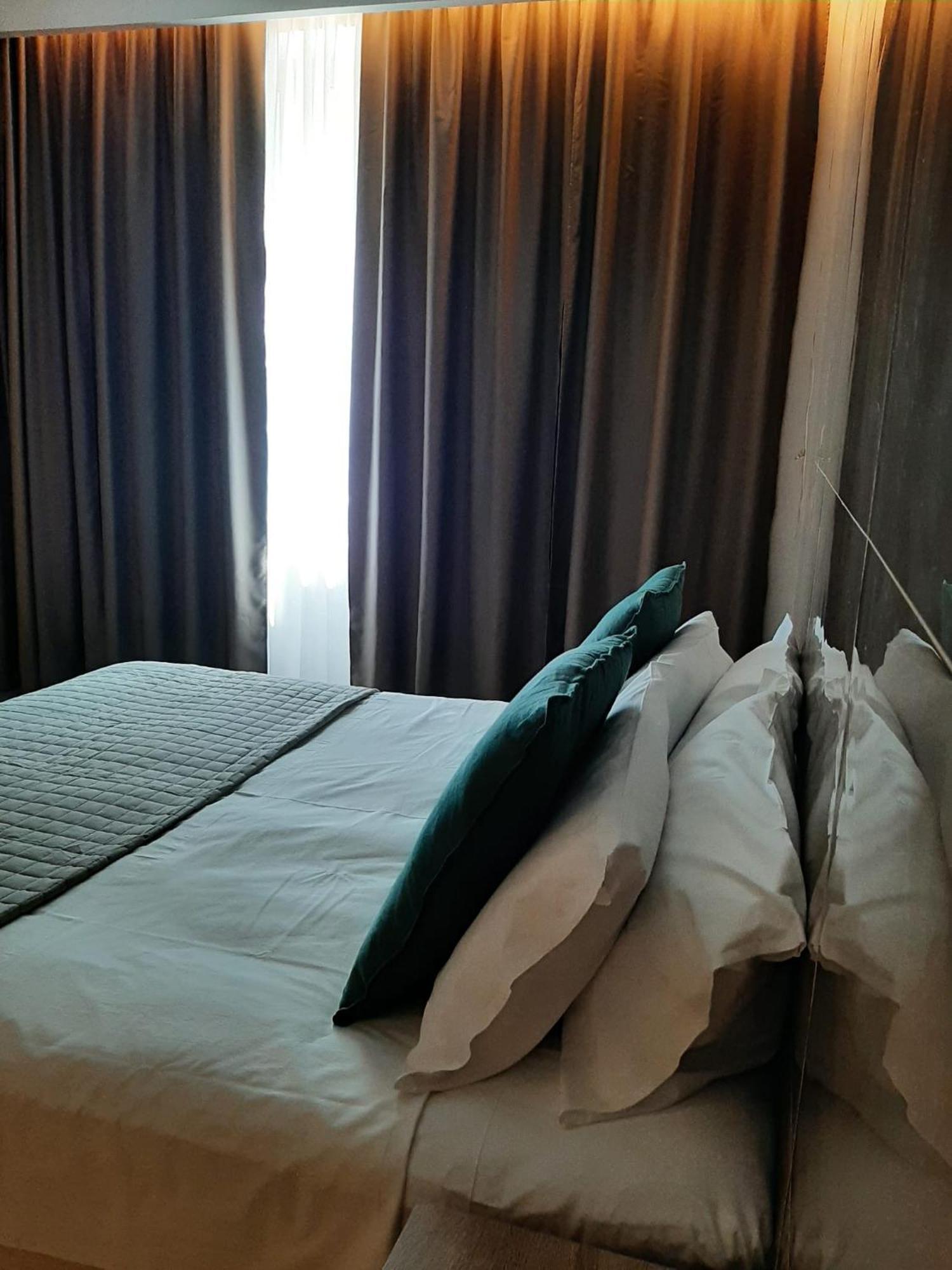 Baaria House Hotel Barcellona-Pozzo di Gotto Ngoại thất bức ảnh