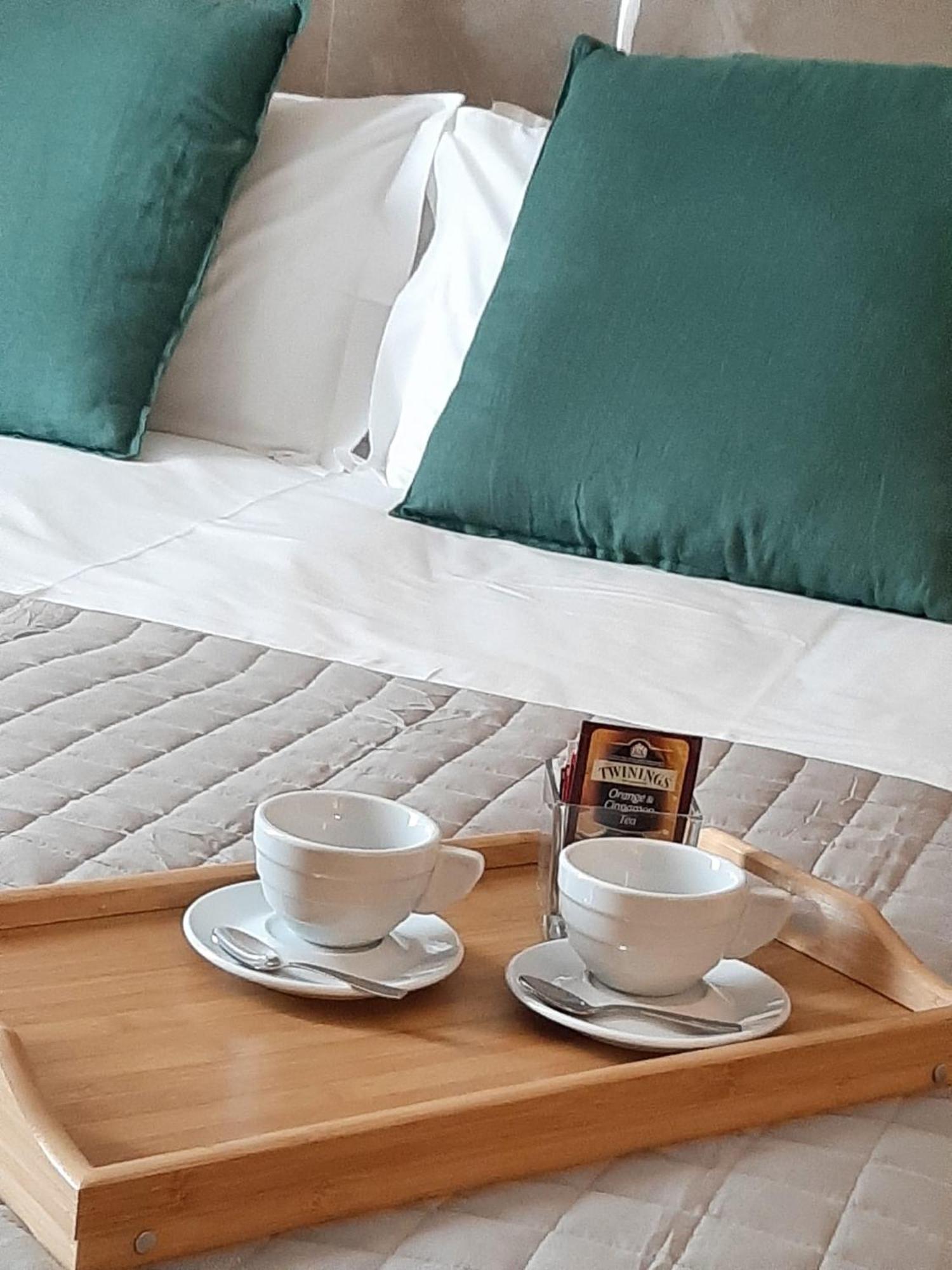 Baaria House Hotel Barcellona-Pozzo di Gotto Ngoại thất bức ảnh