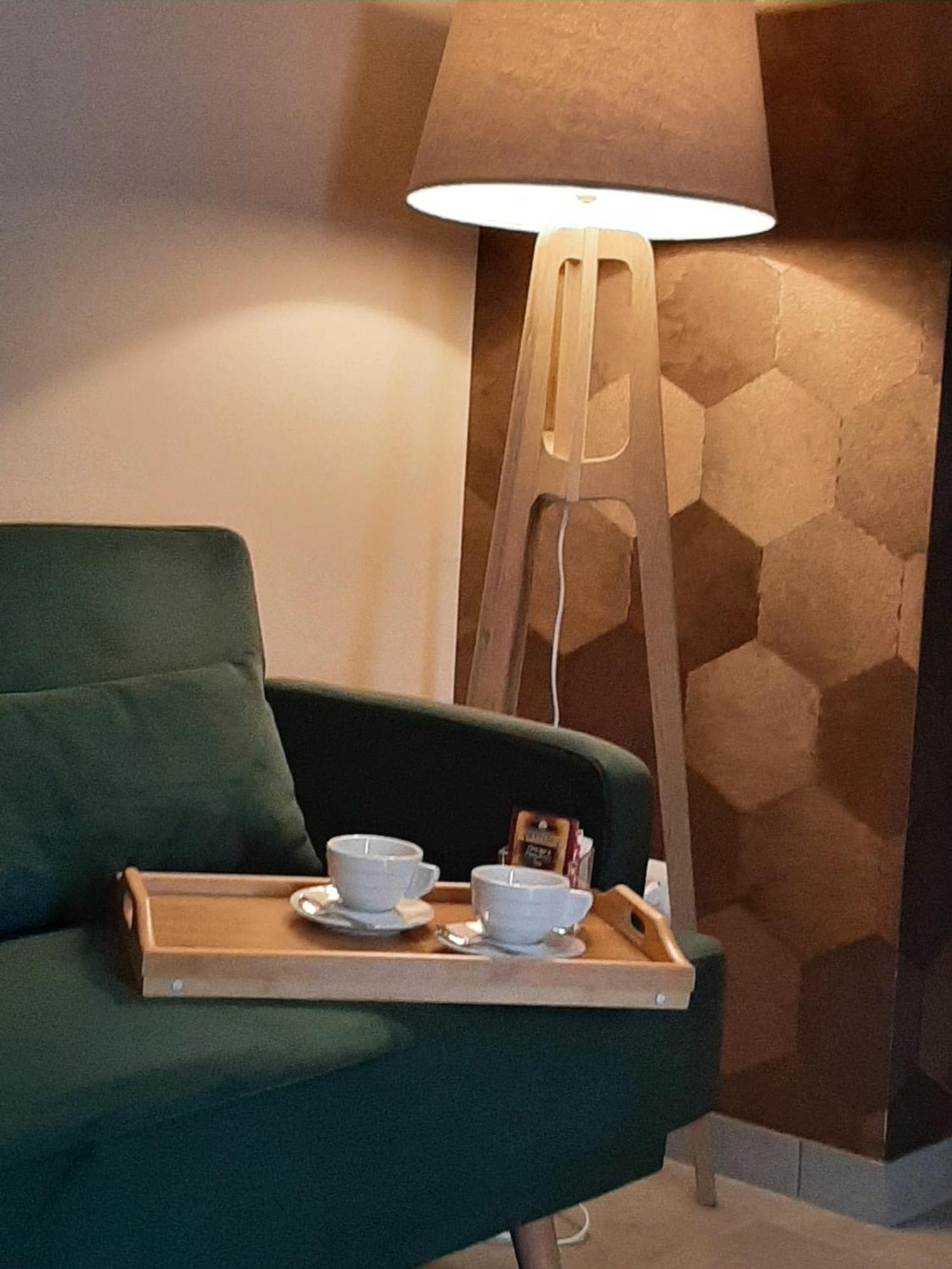 Baaria House Hotel Barcellona-Pozzo di Gotto Ngoại thất bức ảnh