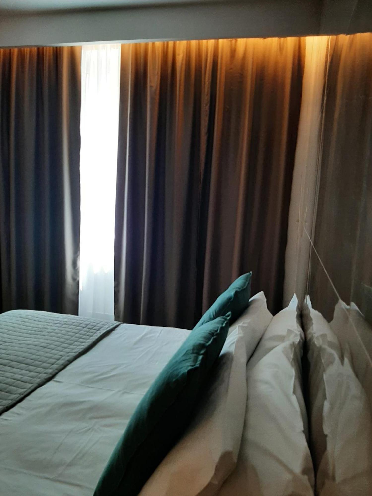 Baaria House Hotel Barcellona-Pozzo di Gotto Ngoại thất bức ảnh