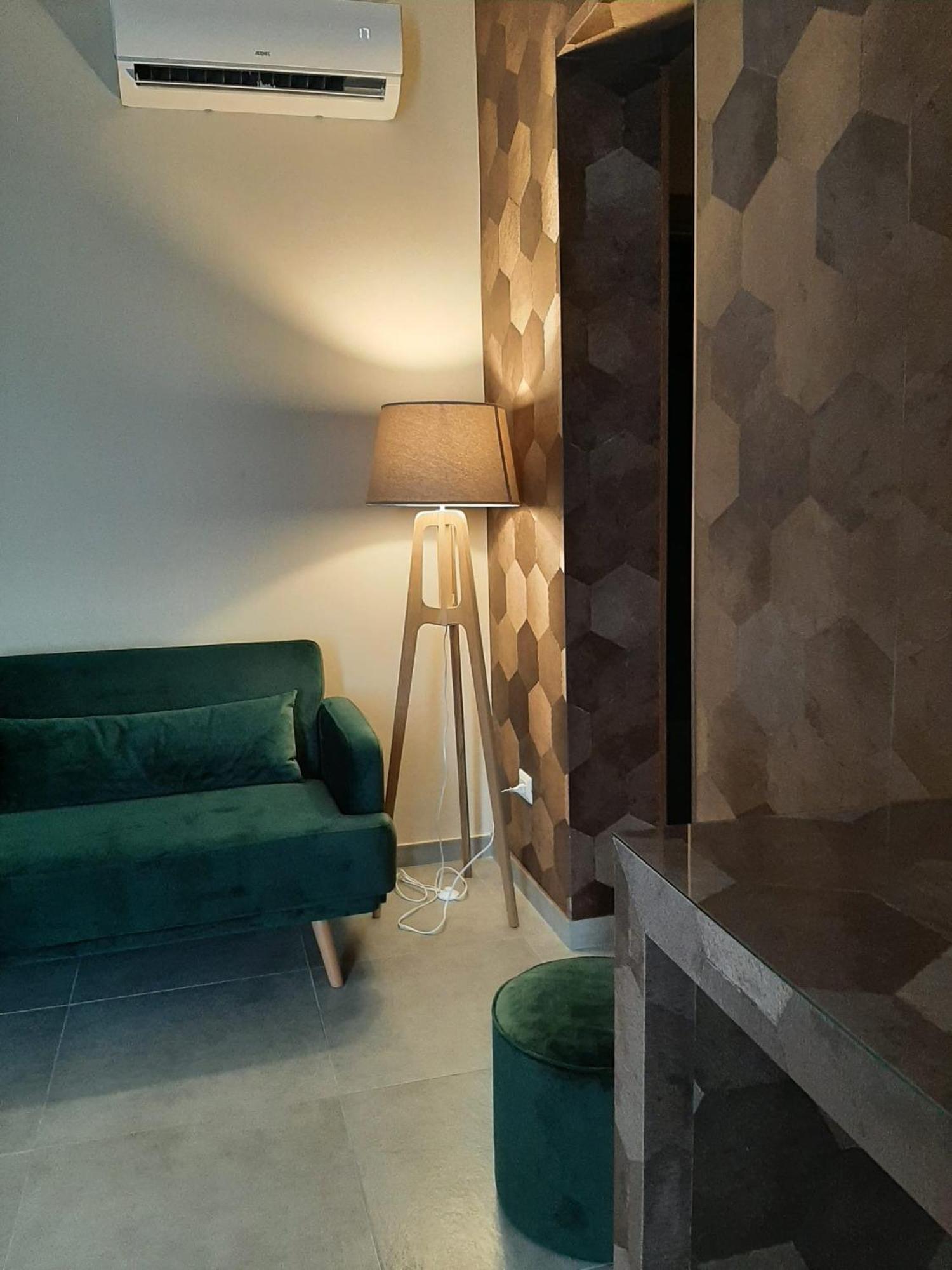 Baaria House Hotel Barcellona-Pozzo di Gotto Ngoại thất bức ảnh