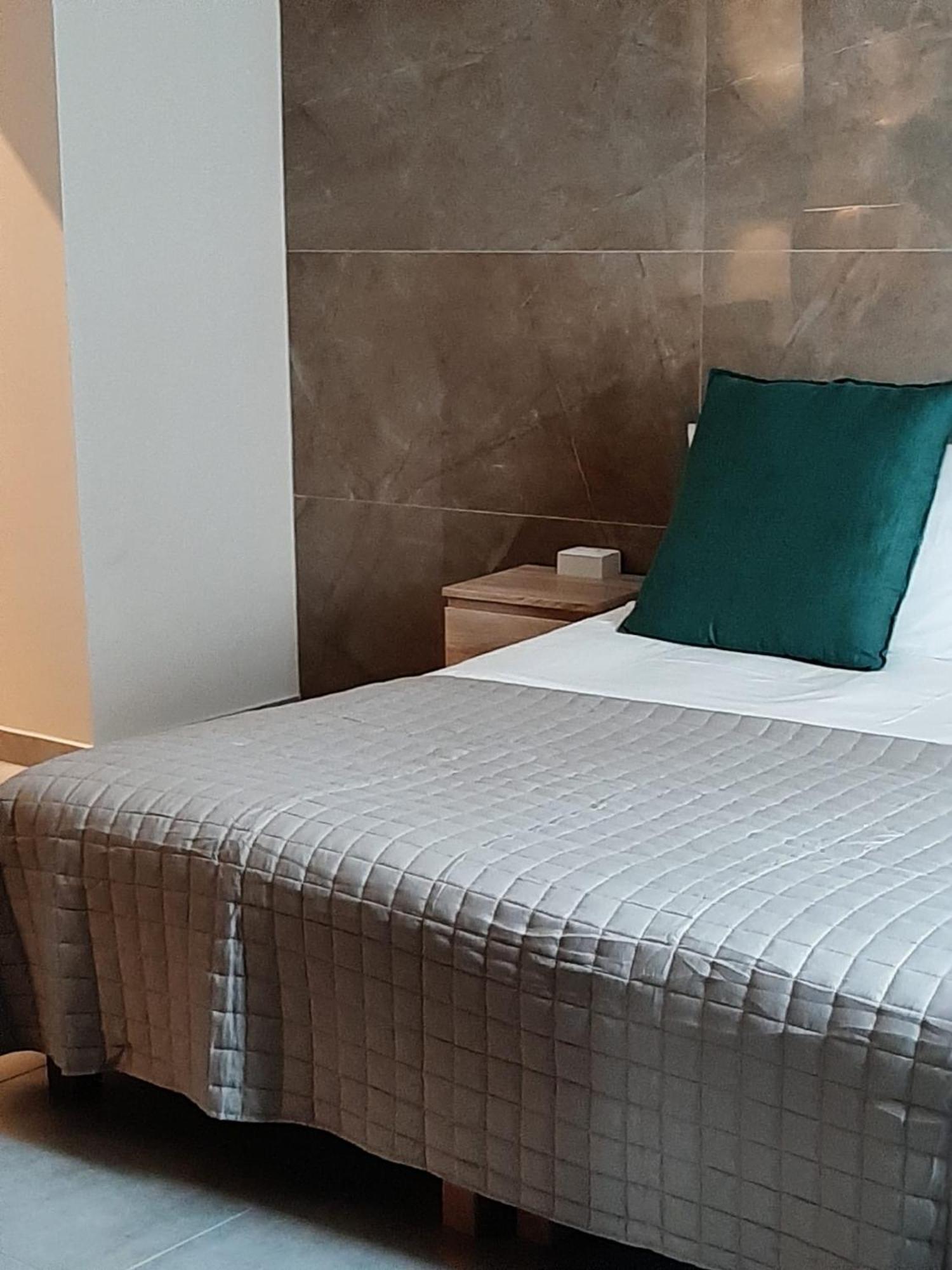 Baaria House Hotel Barcellona-Pozzo di Gotto Ngoại thất bức ảnh