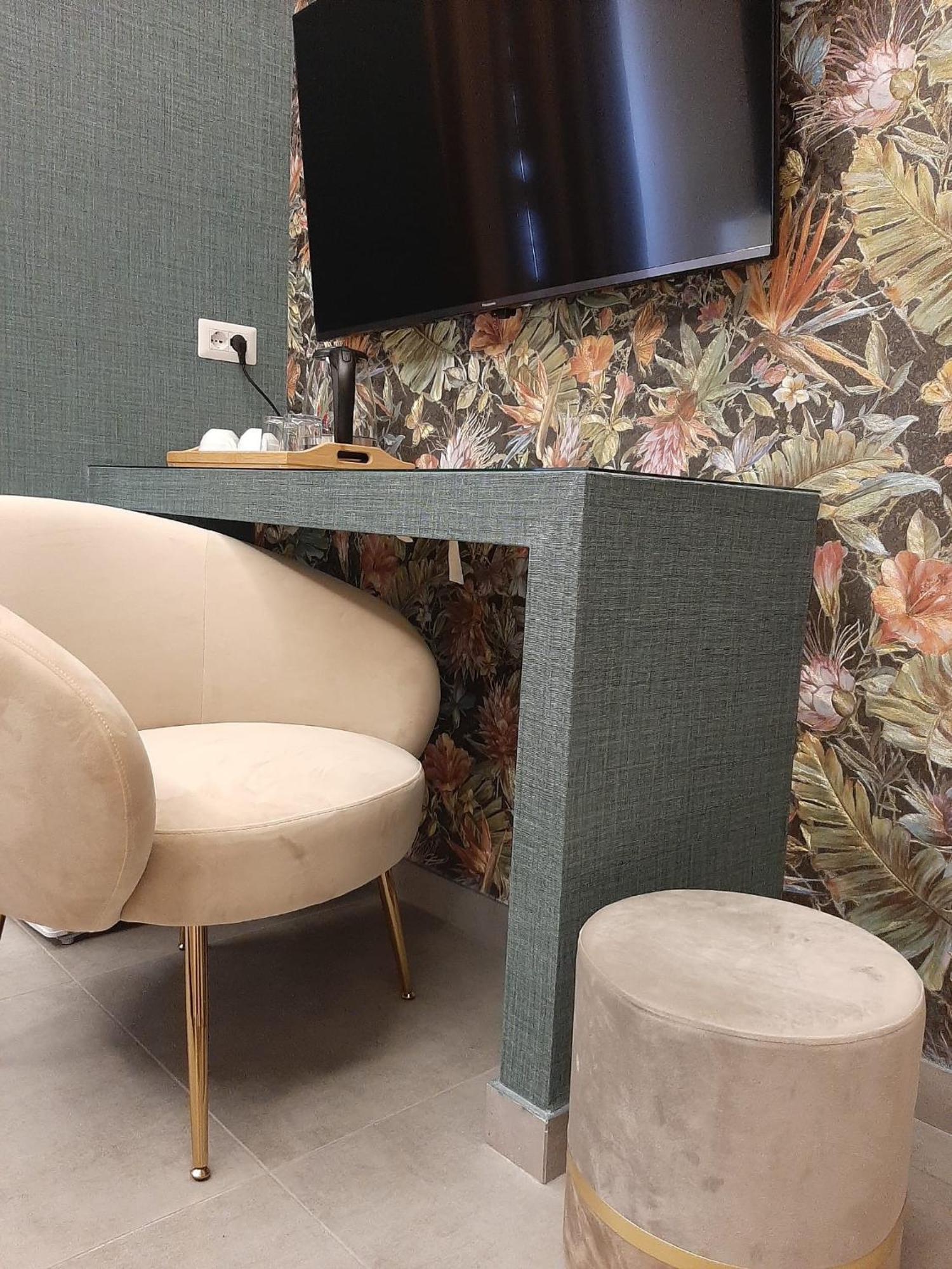 Baaria House Hotel Barcellona-Pozzo di Gotto Ngoại thất bức ảnh