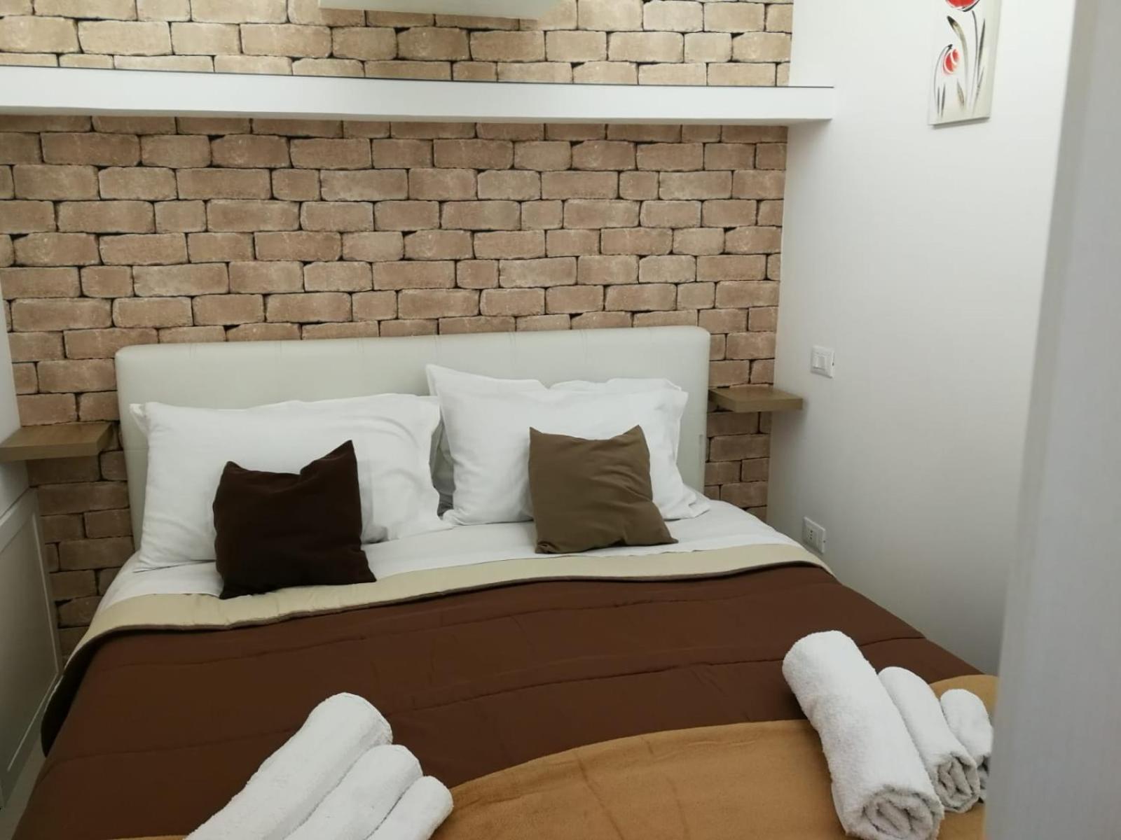 Baaria House Hotel Barcellona-Pozzo di Gotto Ngoại thất bức ảnh